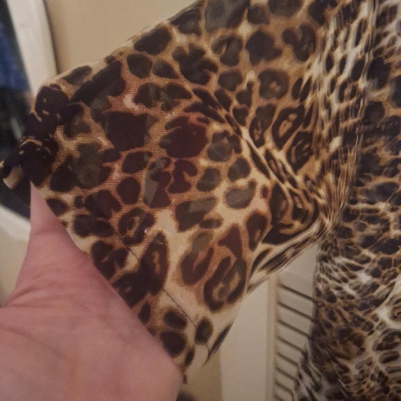 Leopard Print Women's Robe - Picture 4 of 4